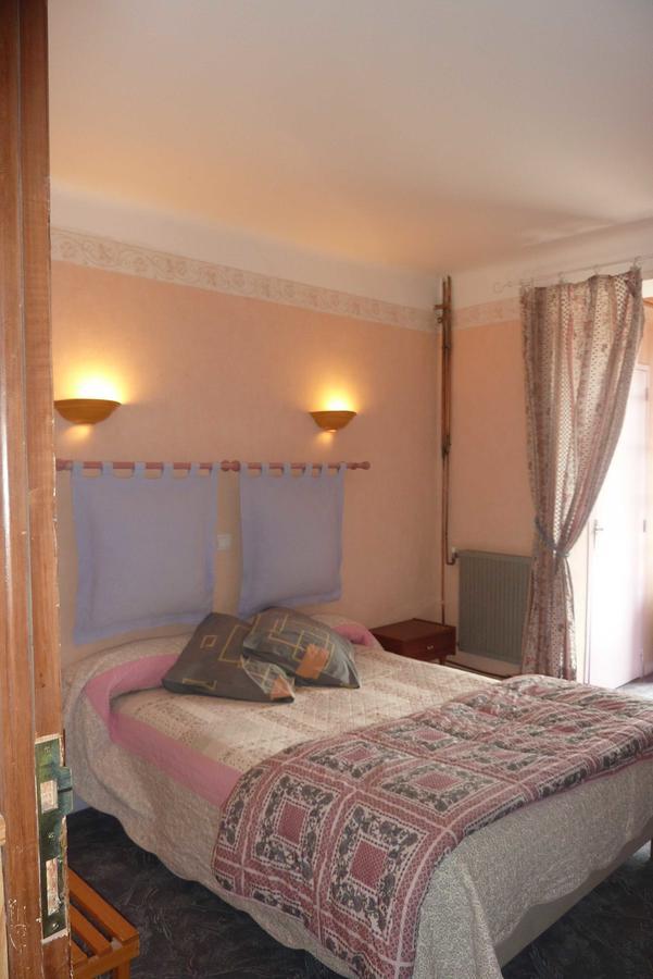 Hotel Font De Lauro Saumane-de-Vaucluse Eksteriør billede