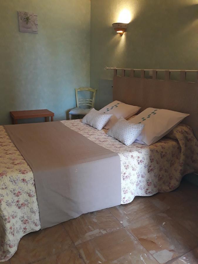 Hotel Font De Lauro Saumane-de-Vaucluse Eksteriør billede