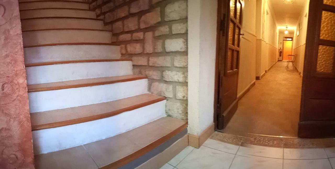 Hotel Font De Lauro Saumane-de-Vaucluse Eksteriør billede